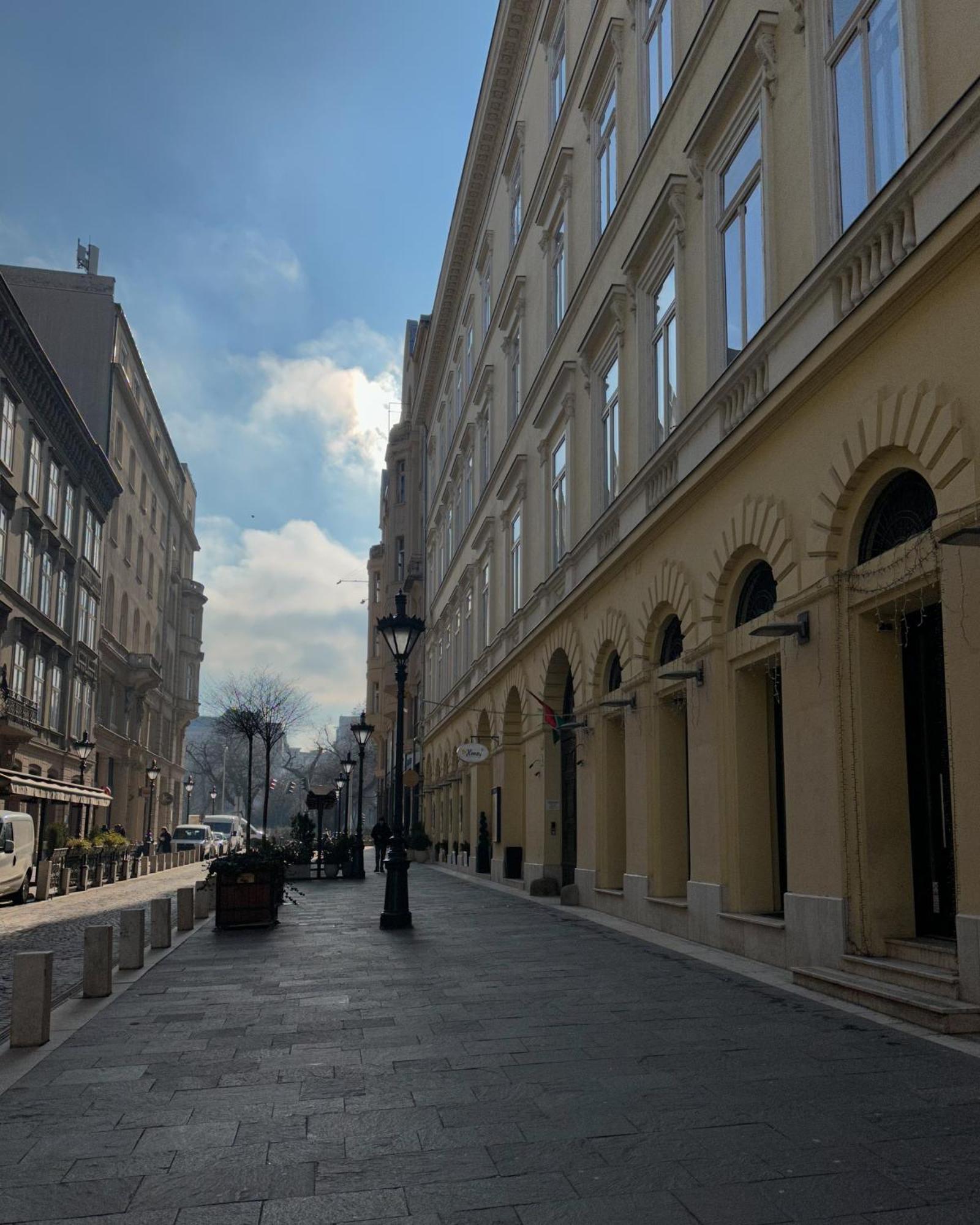 Dolce Vita Basilica Budapeste Exterior foto